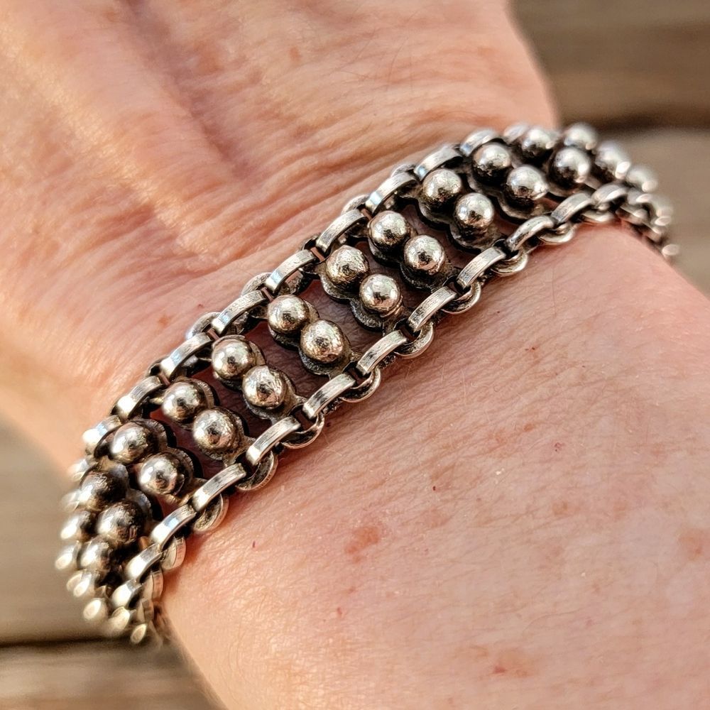 Vintage 800-900 Silver Artisan Handcrafted India Bead Link Bracelet